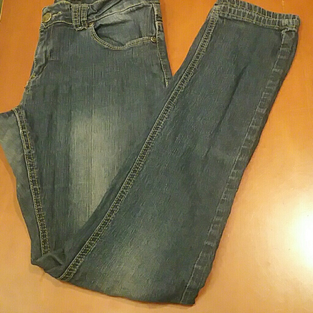 Jeans - Picture 1 of 7